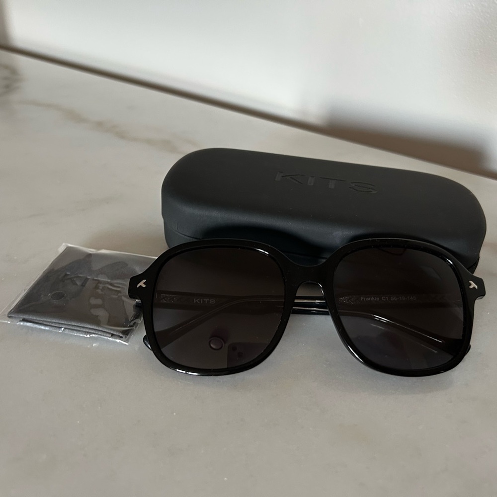 Kits Frankie Sunglasses - Black